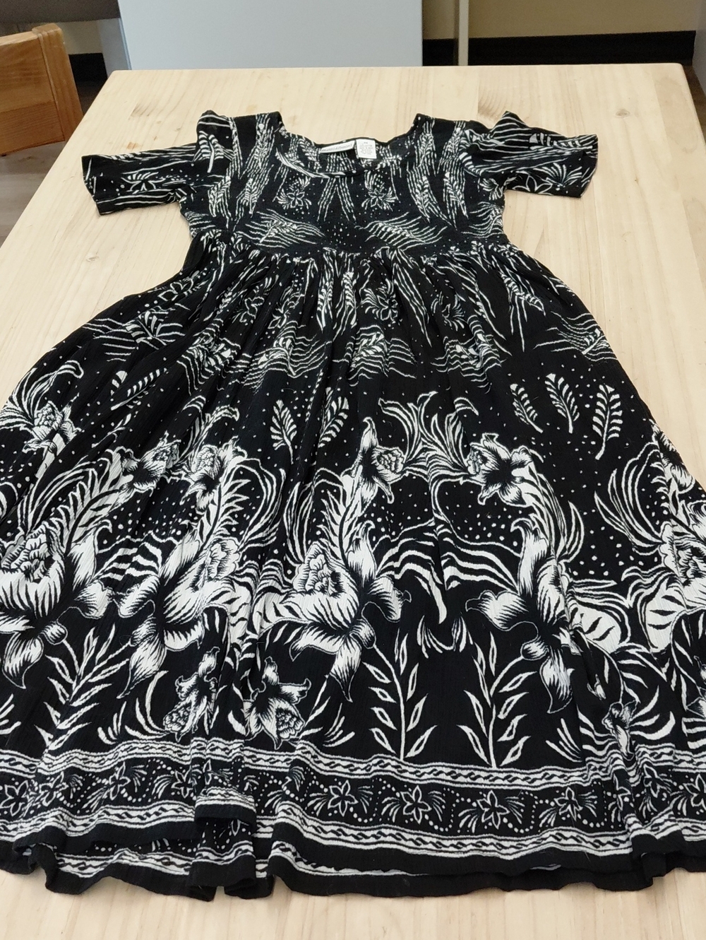 DRAPER'S AND DAMON'S PM Black and White Patterned Women's Dress